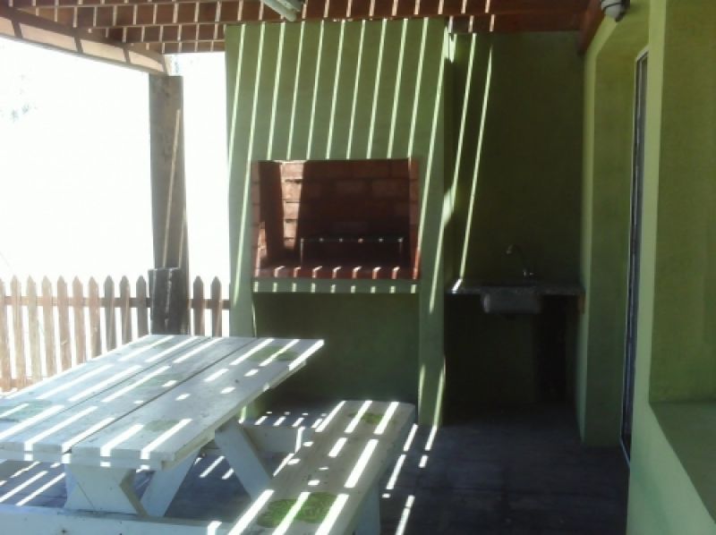 A1 parrilla y mesa